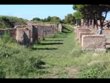 00520 ostia - regio v - wahrscheinl (v,15,1) - zwischen porta romana und terme di nettuno (ii,iv,2) - ri westen - 2015.jpg